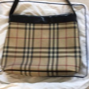 Burberry purse
